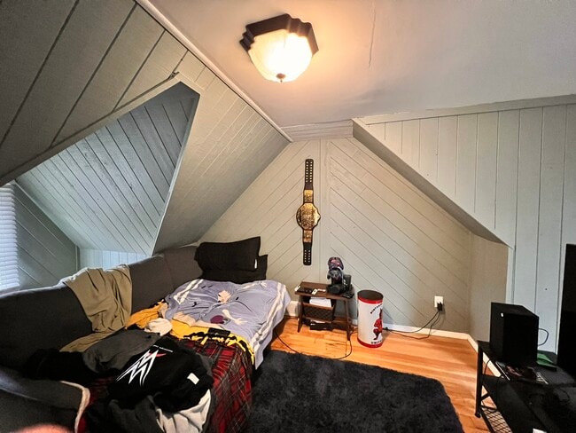 Building Photo - 1N261 Stacy Ct