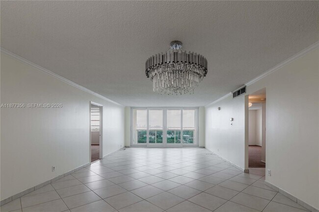 Building Photo - 6770 Indian Creek Dr