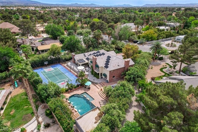 Building Photo - 7001 Alamitos Cir