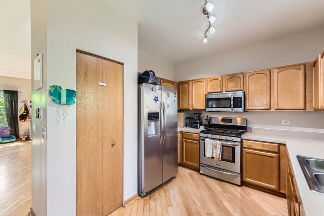 Building Photo - 34257 Trillium Way
