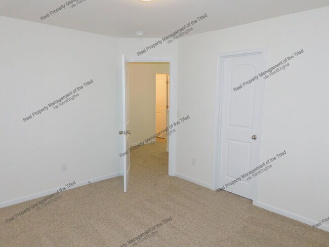 Building Photo - 4623 Chapel Ridge Dr