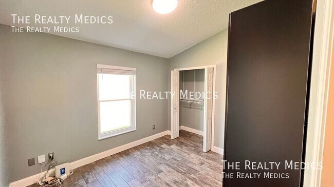 Building Photo - 7344 Grotto Ave