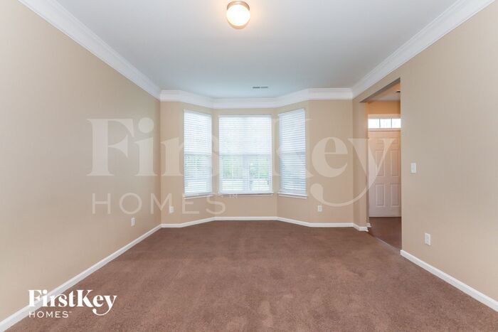 Building Photo - 4819 Eagle Creek Dr