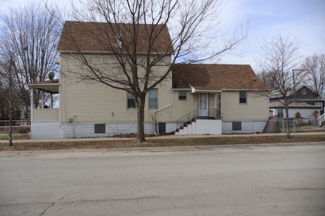 Building Photo - 602 W 145th St