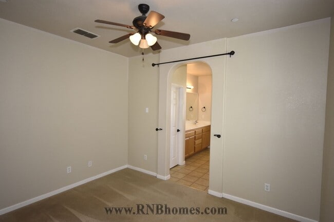 Building Photo - 268 Phoenix Cir