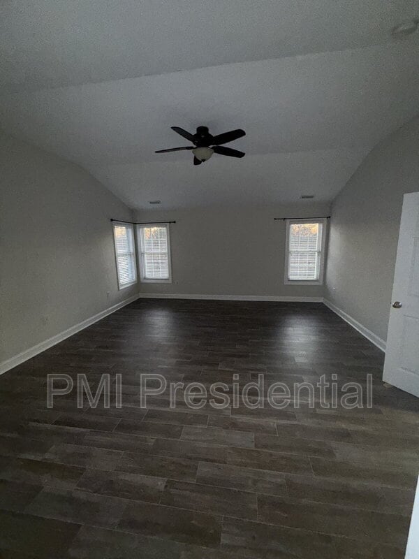 Building Photo - 14030 Wiley Cir