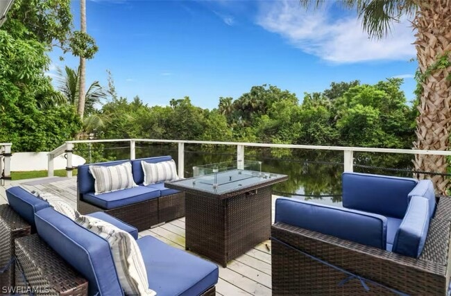 Building Photo - 514 14th St N