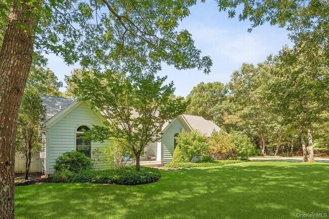 Building Photo - 14 Hildreth Rd S