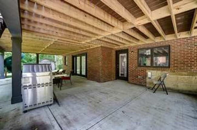 Building Photo - Beautiful Home in Cincinnati!!