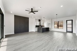 Building Photo - 302 Bank St