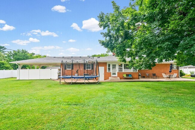 Building Photo - 3424 Leland Cir