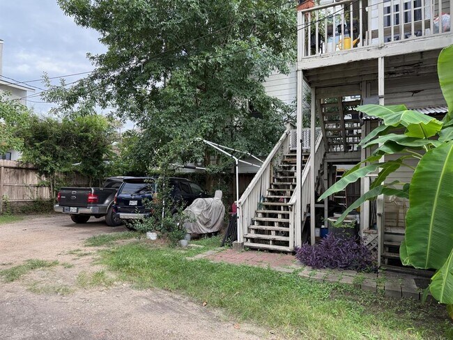 Building Photo - 2515 Taft St