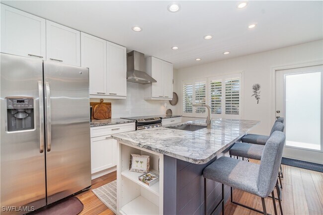 Building Photo - 473 12th Ave S