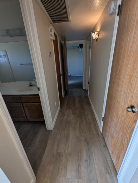 Building Photo - 4437 E Covina St