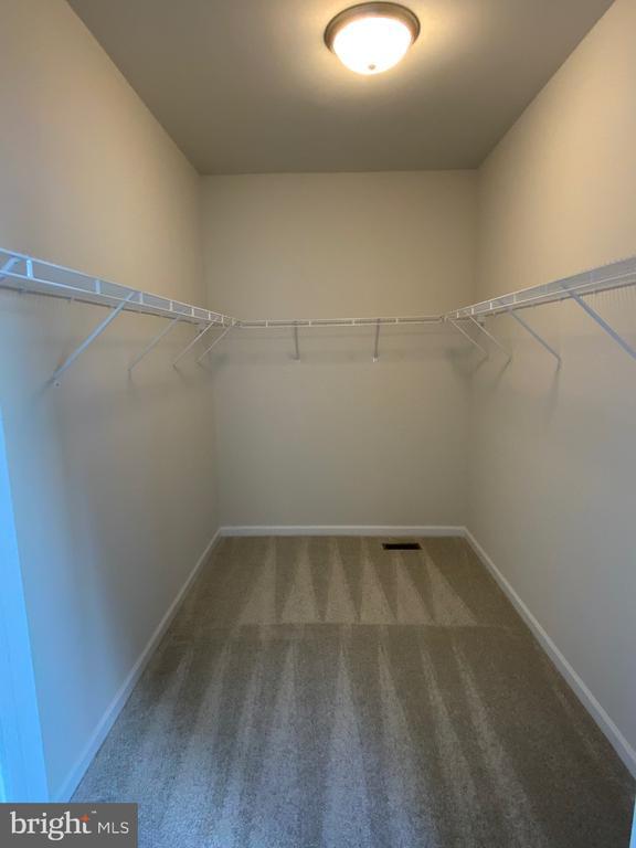 Building Photo - 206 Pound Ln