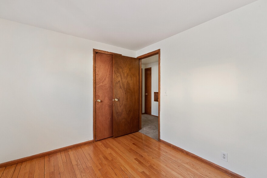 Building Photo - 3757 S 80th St