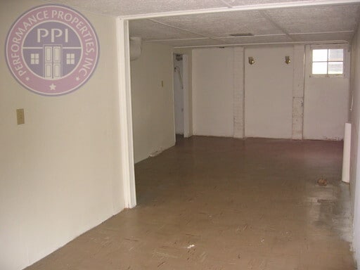 Building Photo - 3018 NE 43rd Ave