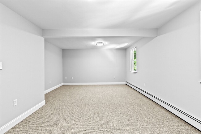 Building Photo - 22 Broad Oak Way