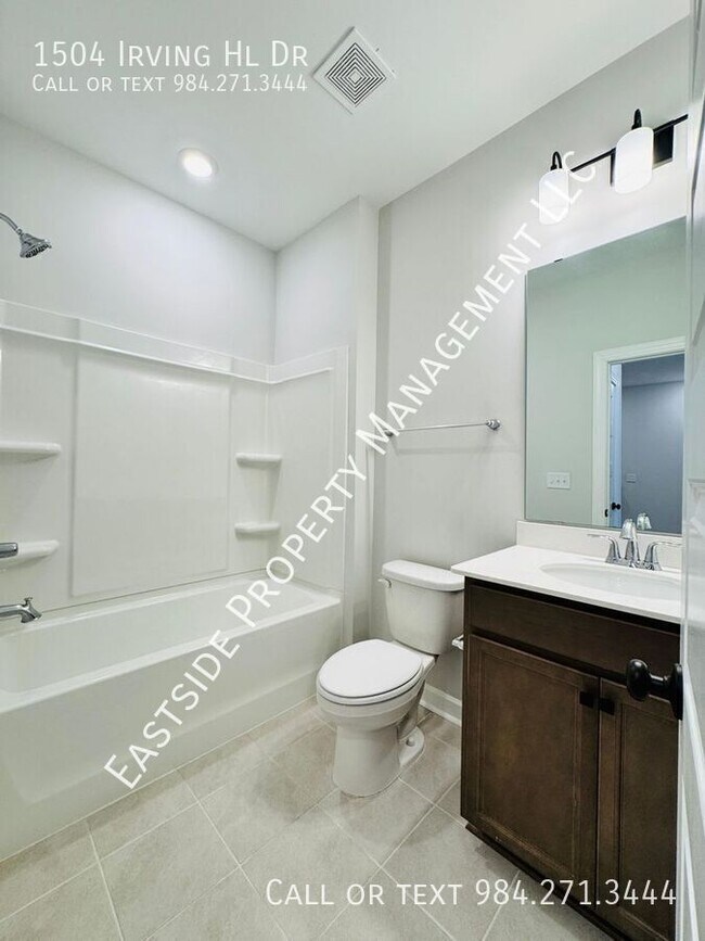 Building Photo - 1504 Irving Hl Dr