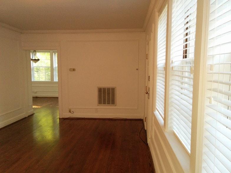 Interior Photo - Boulevard House