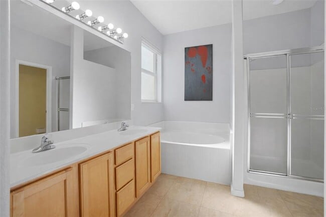 Building Photo - 5810 Hummingbird Ct