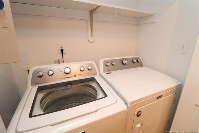 Building Photo - 5445 Brushy Meadows Dr