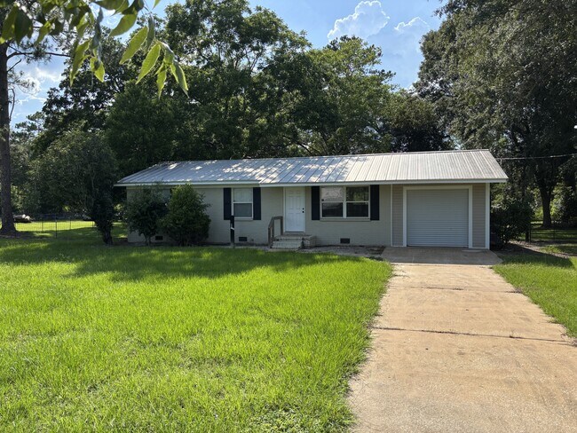 Primary Photo - 4122 Mt Pleasant Rd