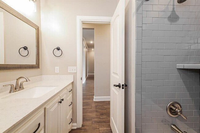 Building Photo - 4213 St Augustine St