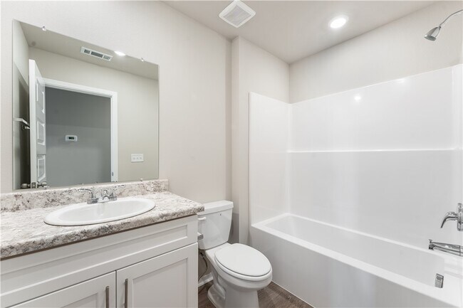 Building Photo - 6812 Memphis