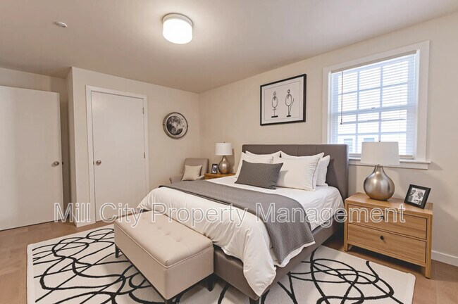 Building Photo - 20-22 Mitchell Street - 22B