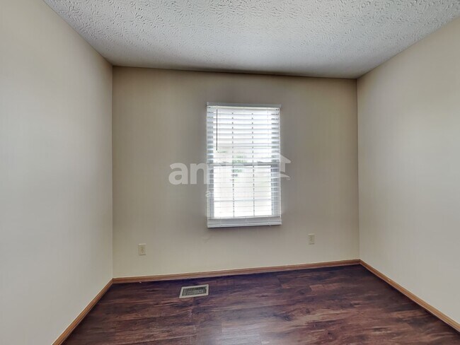 Building Photo - 216 John Reese Pky