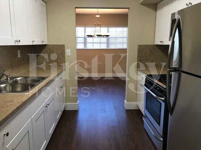 Building Photo - 1420 NW 176th Terrace