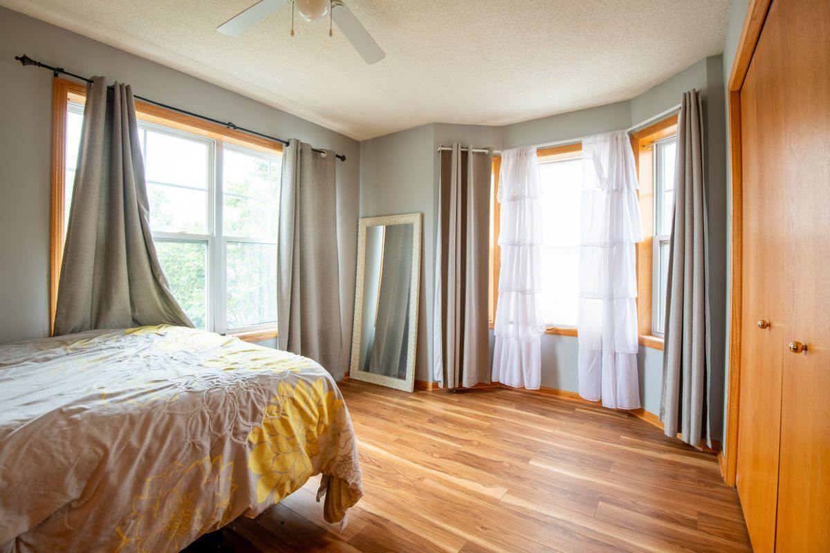 Building Photo - 5724 4th St NE