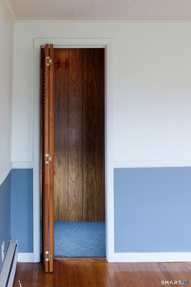 Building Photo - 651 Quinnipiac Ave