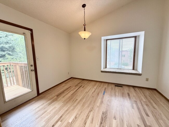 Building Photo - 6840 Delmonico Dr