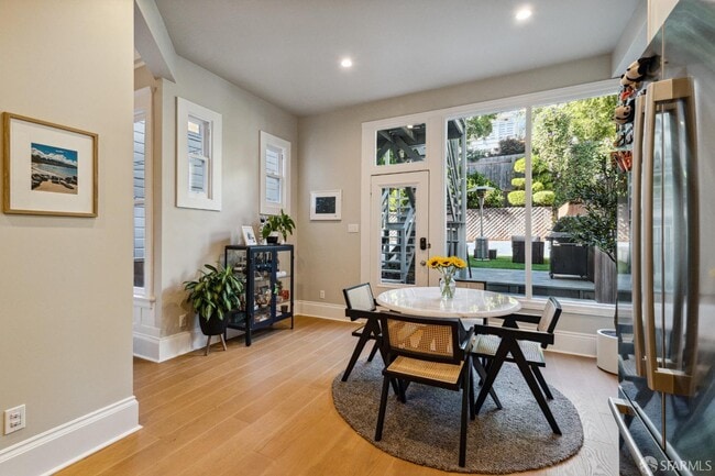 Building Photo - 2856 Sacramento St