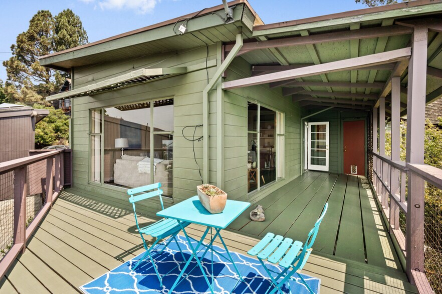 Building Photo - 52 Panoramic Way