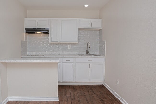 Building Photo - 101 S Allen-Genoa Rd