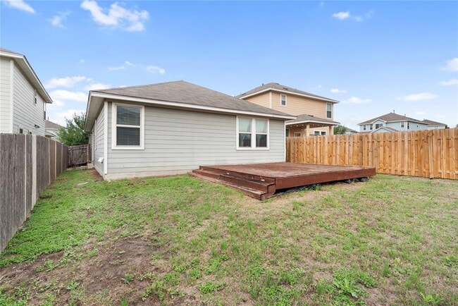 Building Photo - 213 Sambar Dr