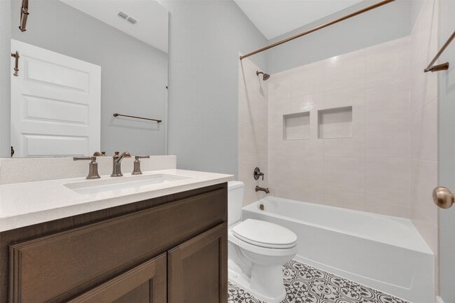 Building Photo - 10919 Brambling Wood Dr