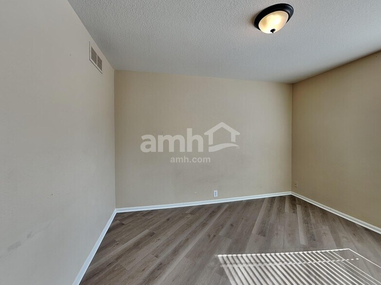 Building Photo - 15396 E 99th Pl