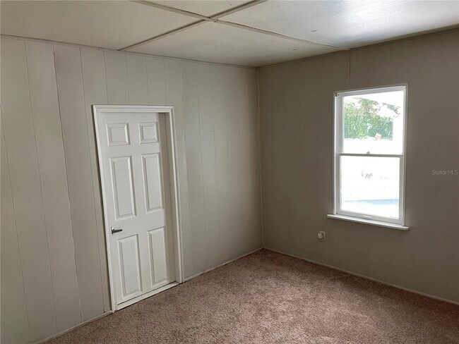 Building Photo - 2430 S Holly Ave