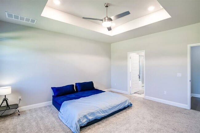 Building Photo - 16701 Casa Anna Dr.