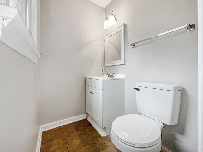 Building Photo - Charming home in the heart of Mechanicsville!