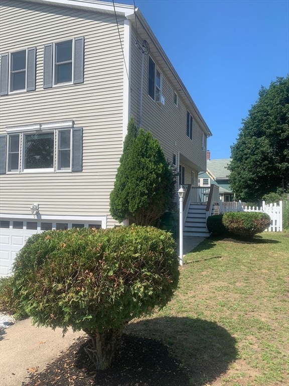 Building Photo - 90 Monument St