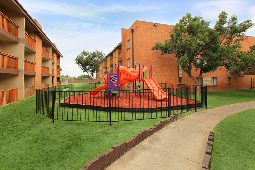 Building Photo - Parks at Granite Apartments