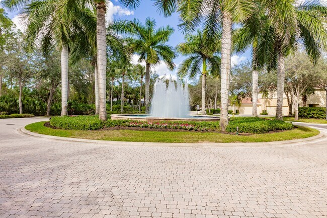 Building Photo - 1878 Tarpon Bay Dr S