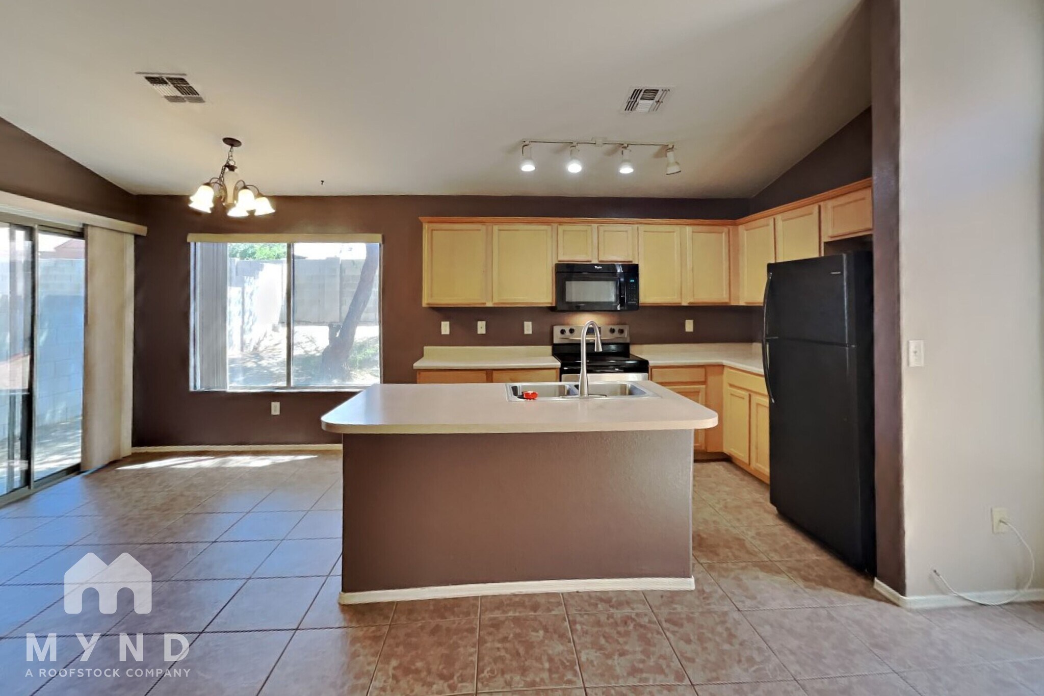 Building Photo - 2018 E Calle Arroyo Lindo