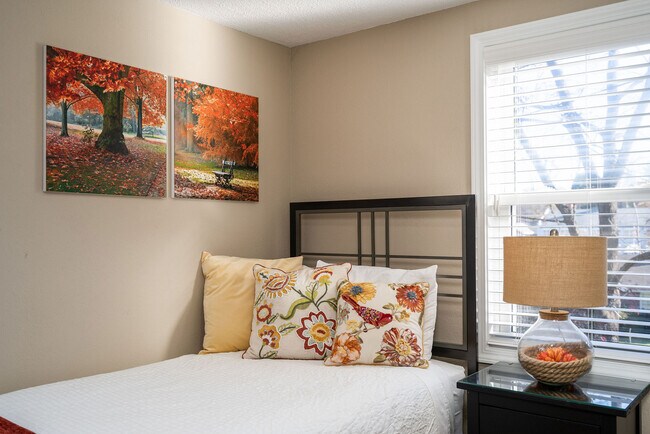 Building Photo - 487 Kentucky Ave