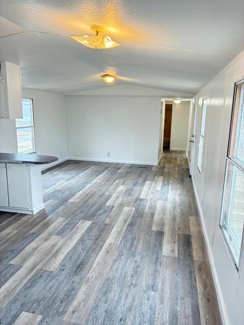 Building Photo - 2323 Wysteria Ln